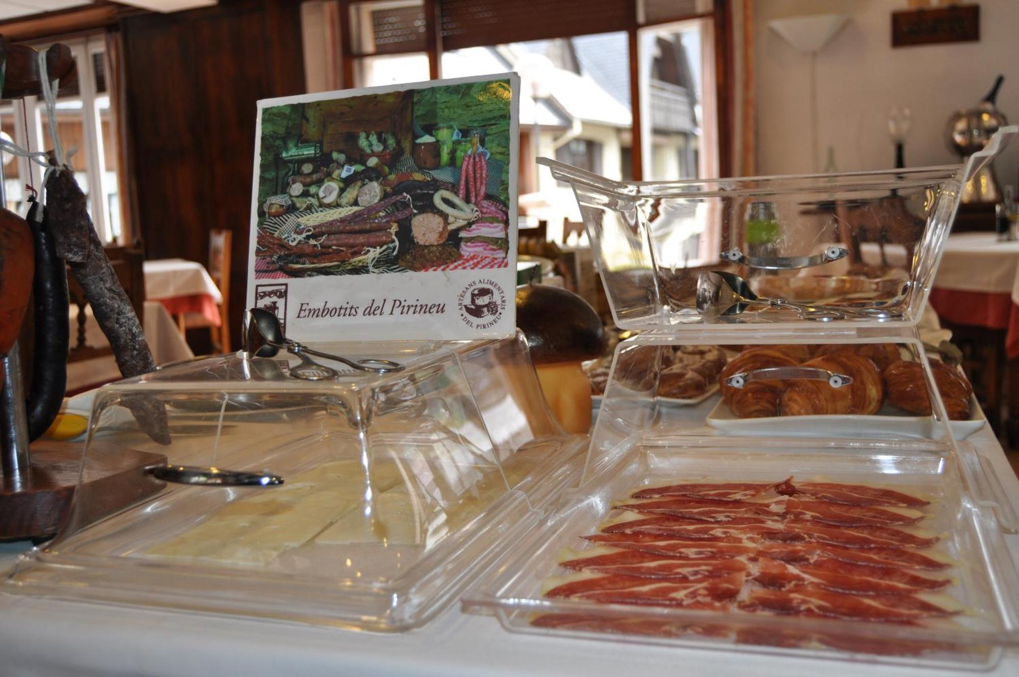 Hosteria Catalana Bossòst Esterno foto