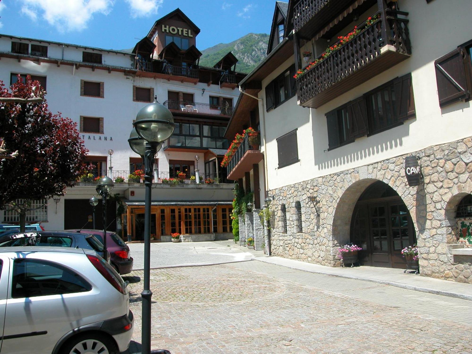 Hosteria Catalana Bossòst Esterno foto